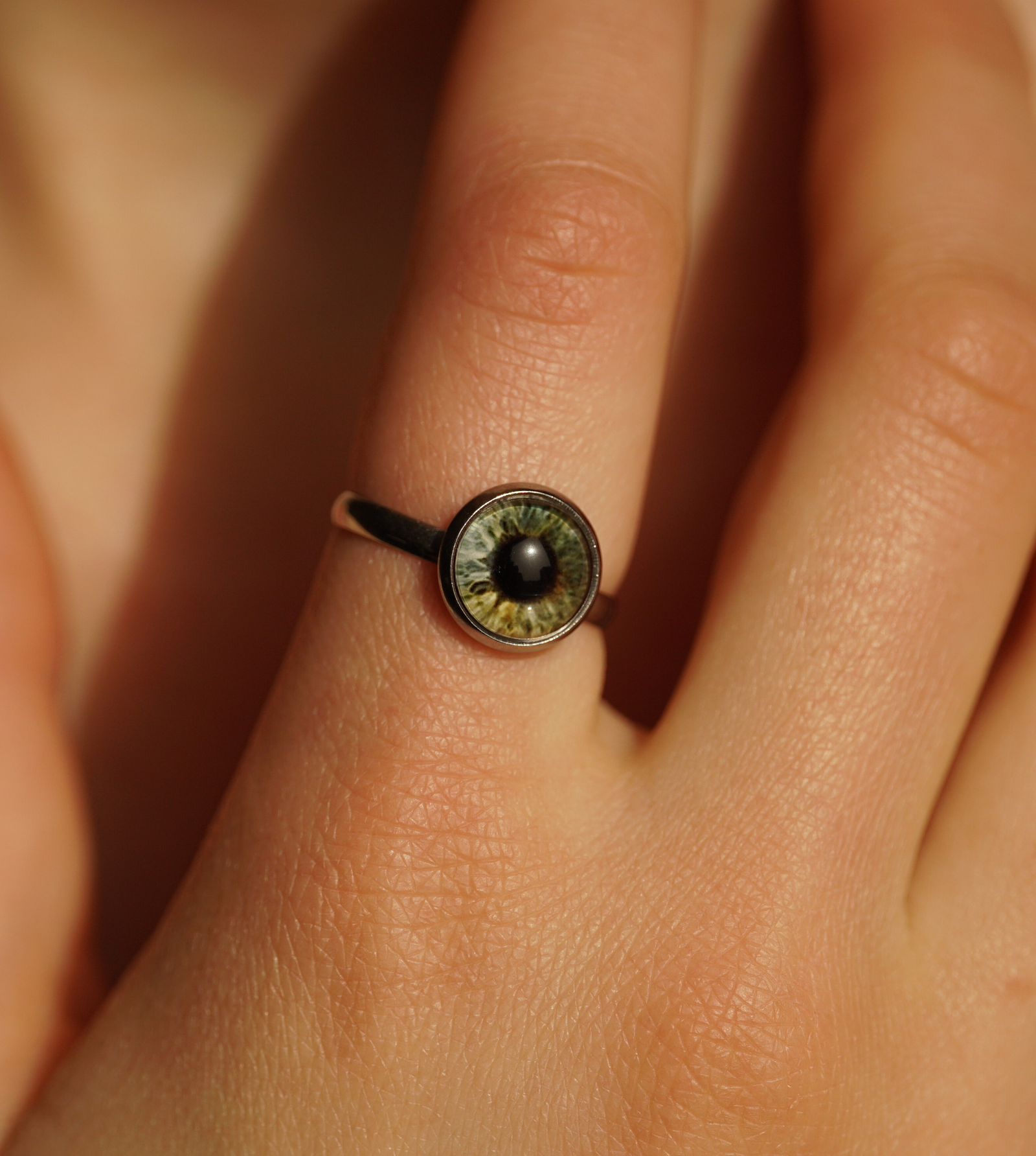 Žiedas su akies rainele